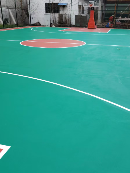亳州 球场长期使用易出现地面开裂